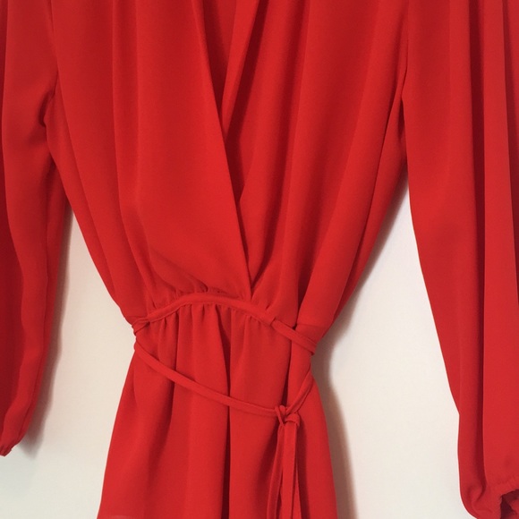 Red blouse with adjustable tie for cinched waist - Picture 3 of 4